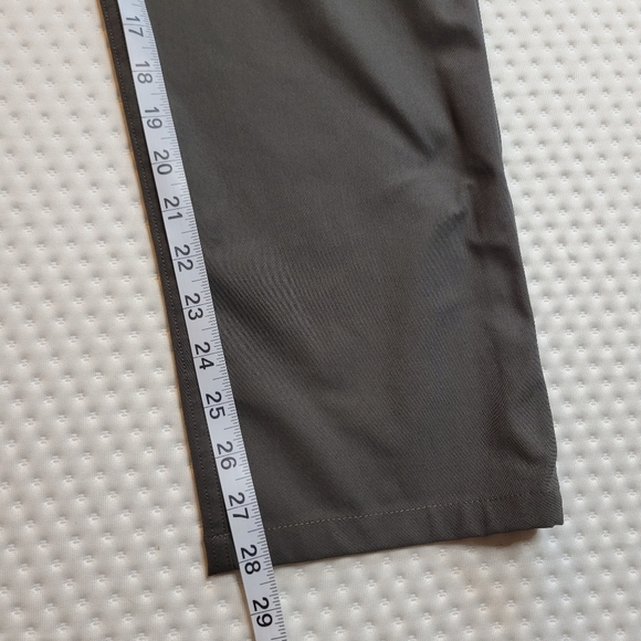Lululemon ABC Classic Pant - Picture 3 of 11